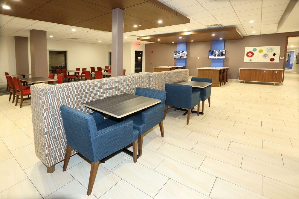 Holiday Inn Express & Suites Newport News, An Ihg Hotel Luaran gambar