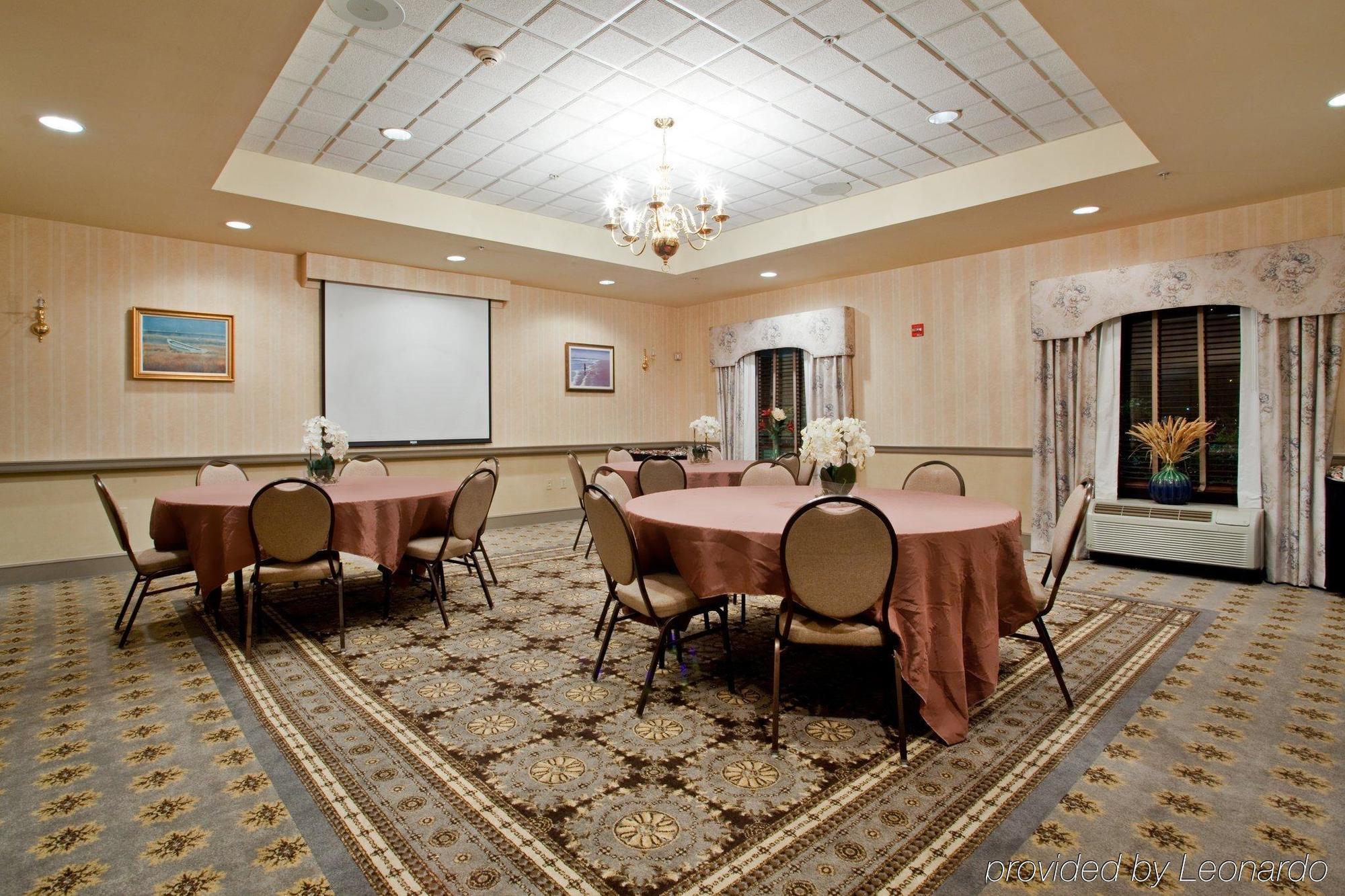 Holiday Inn Express & Suites Newport News, An Ihg Hotel Luaran gambar