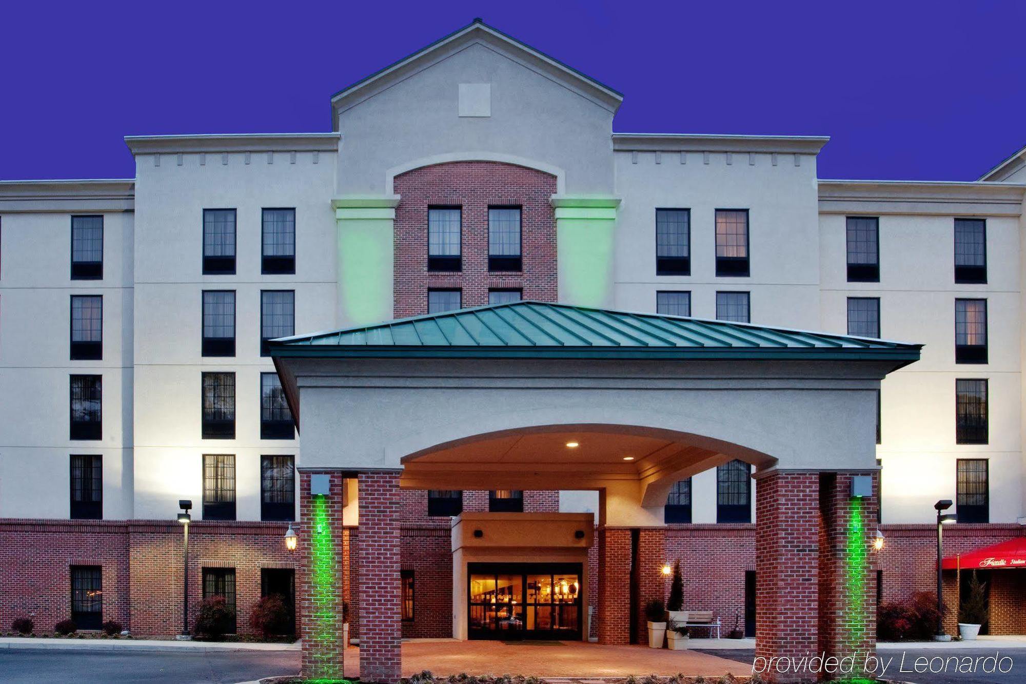 Holiday Inn Express & Suites Newport News, An Ihg Hotel Luaran gambar