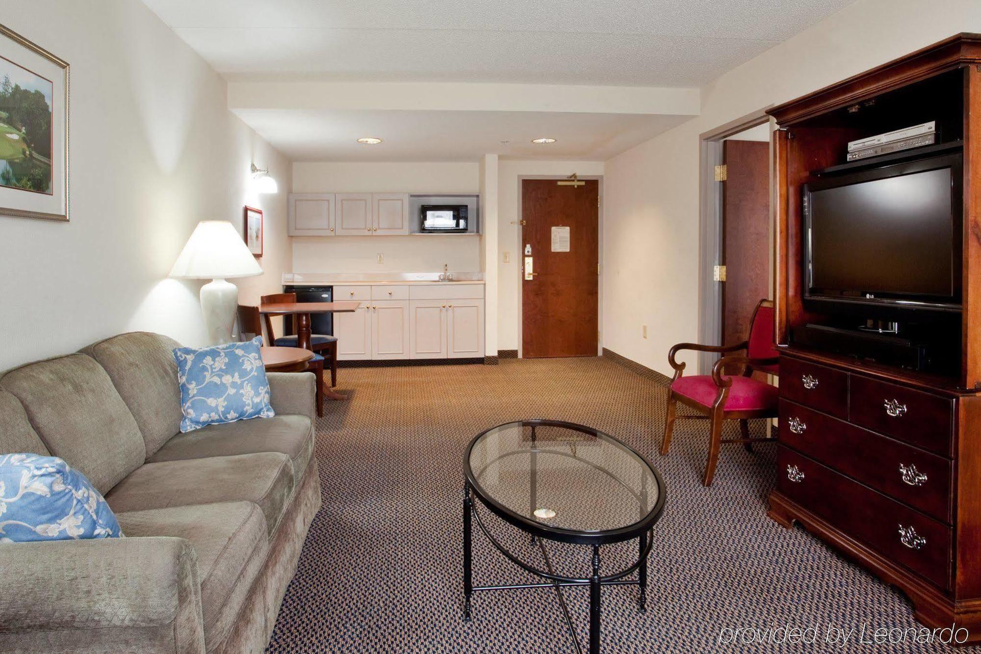 Holiday Inn Express & Suites Newport News, An Ihg Hotel Luaran gambar